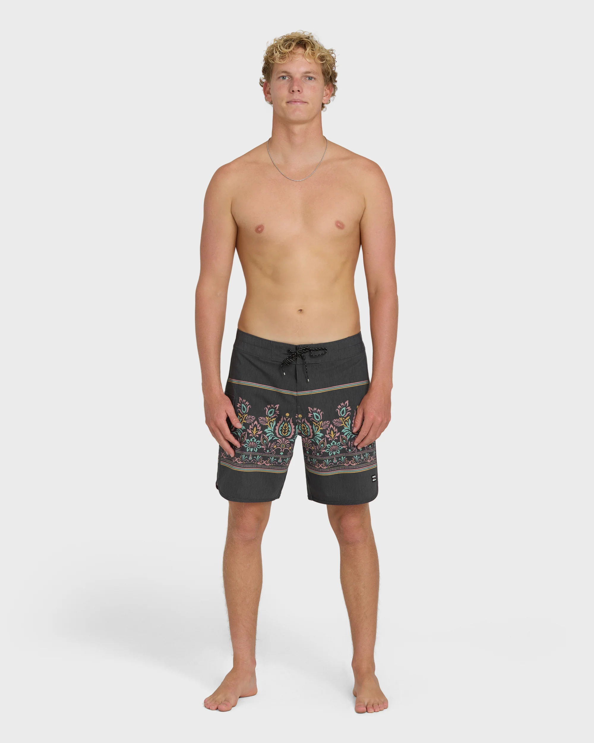 73 Pro 18" Boardshorts - Black - Image 4