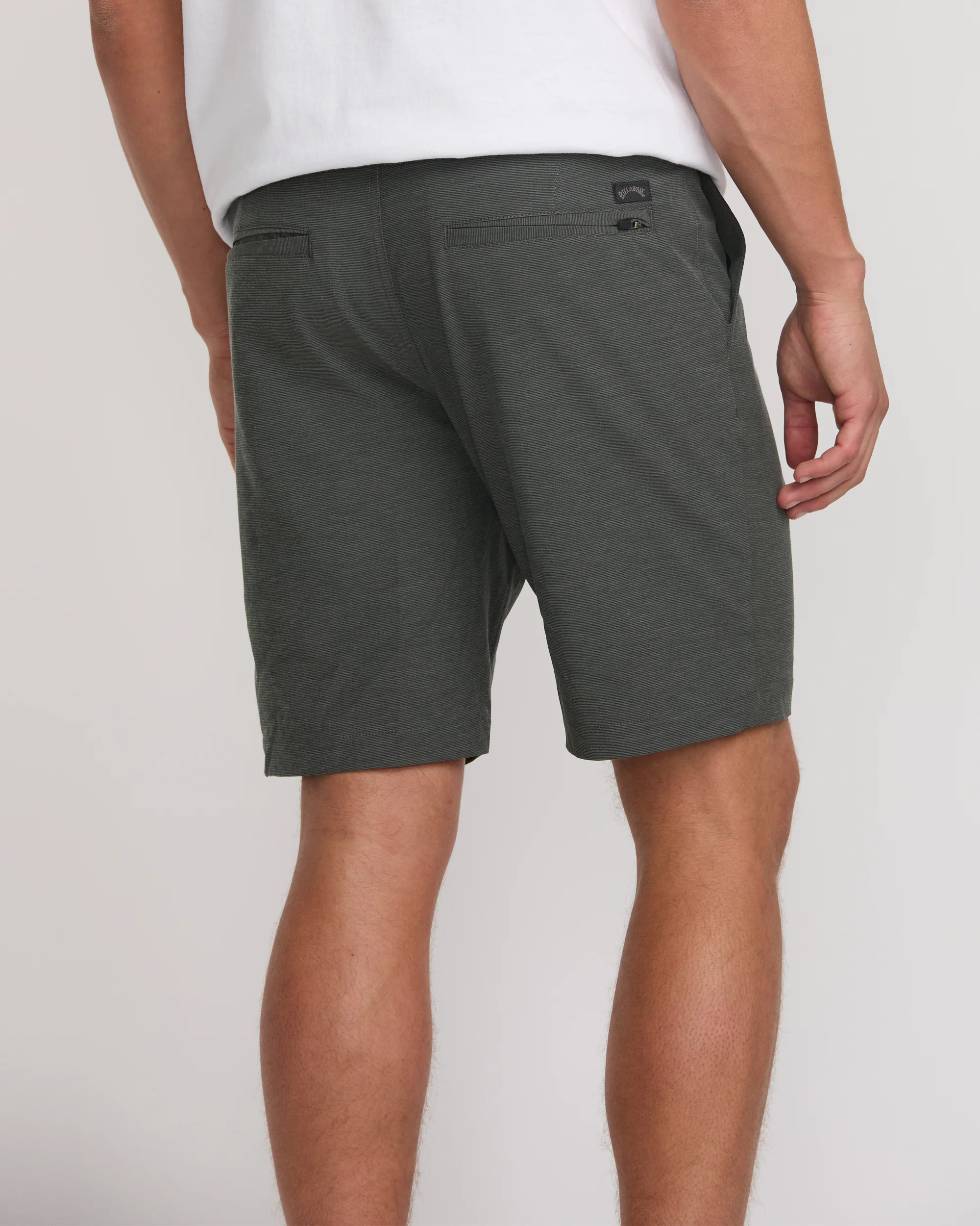 Crossfire Submersible 19" Hybrid Shorts - Asphalt - Image 8