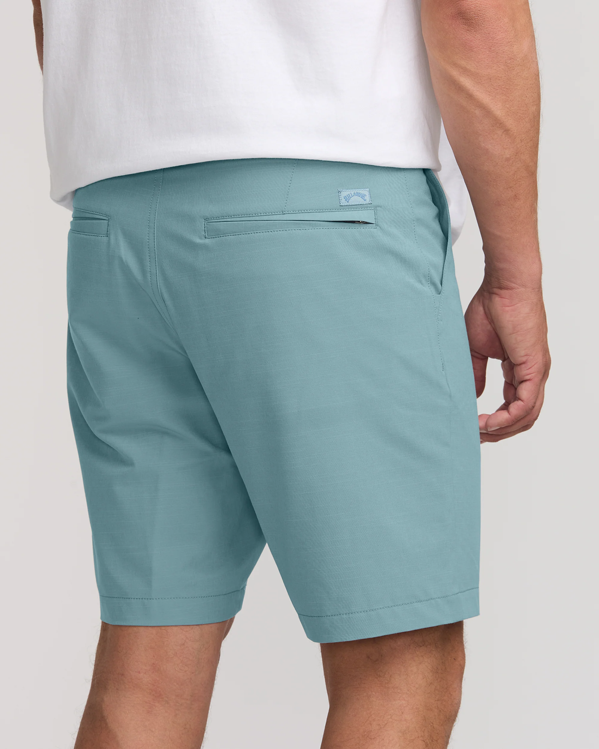 Crossfire Submersible 19" Hybrid Shorts - Glacier Blue - Image 2