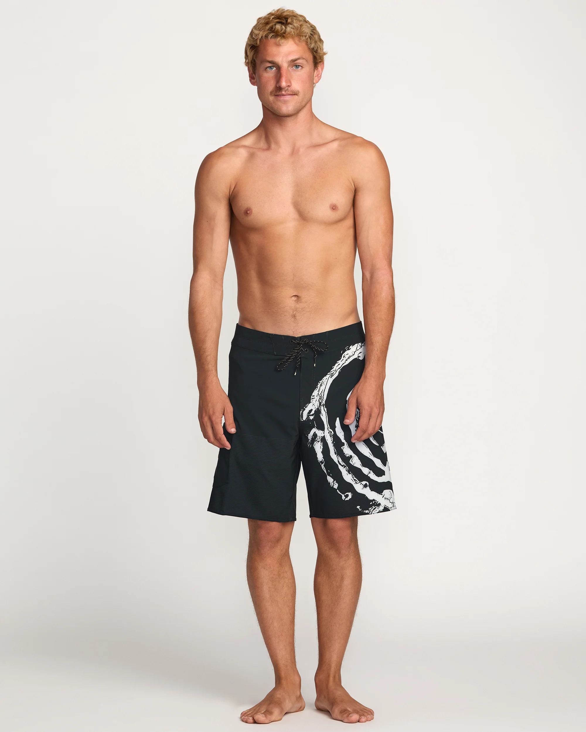 Formula Airlite 19" Boardshorts - Black - Image 6