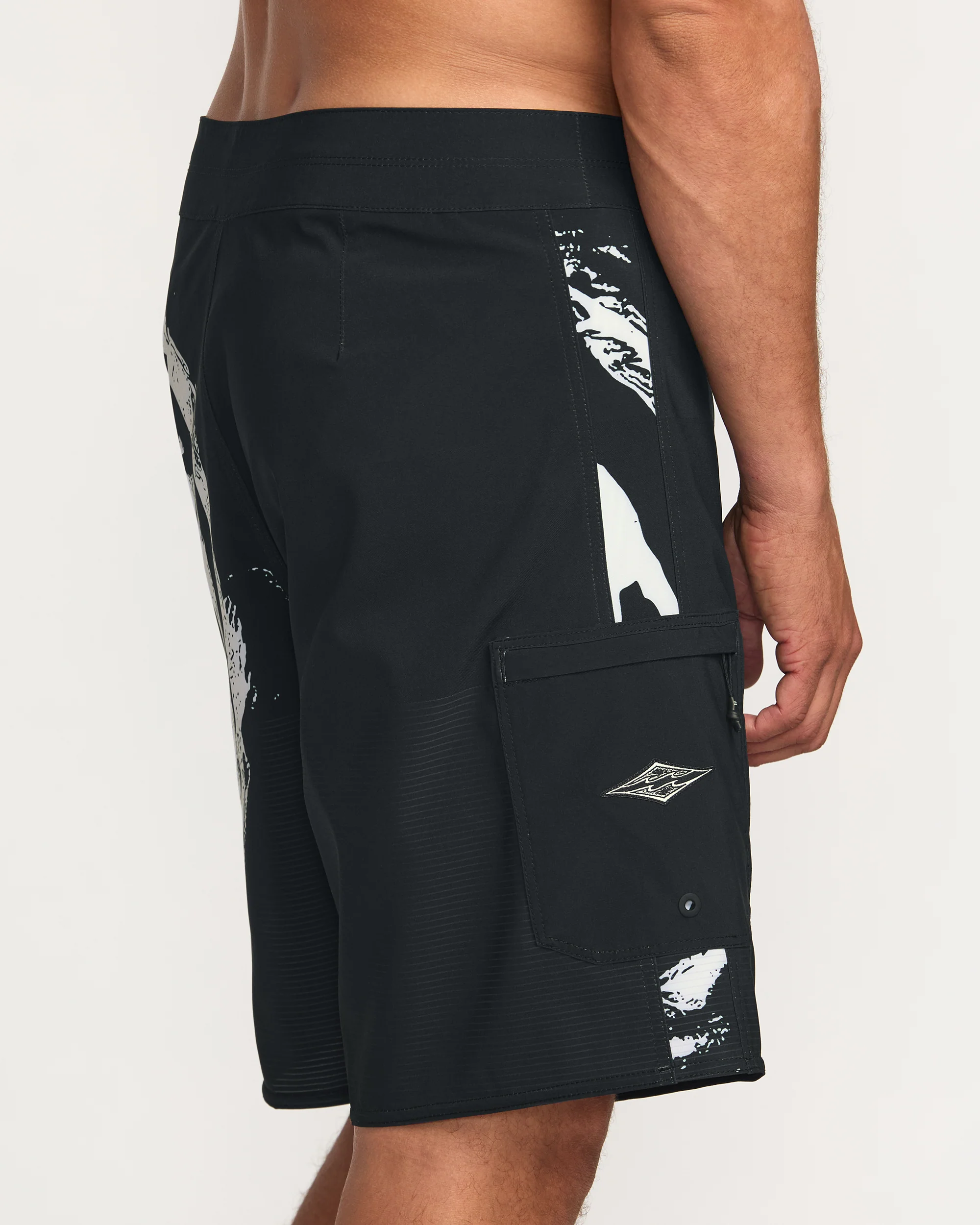 Formula Airlite 19" Boardshorts - Black - Image 8