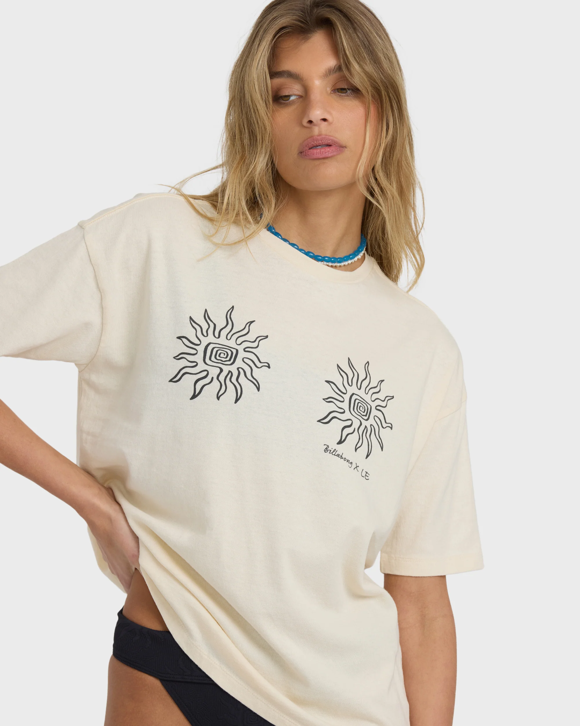 Laura T-Shirt - Antique White - Image 2