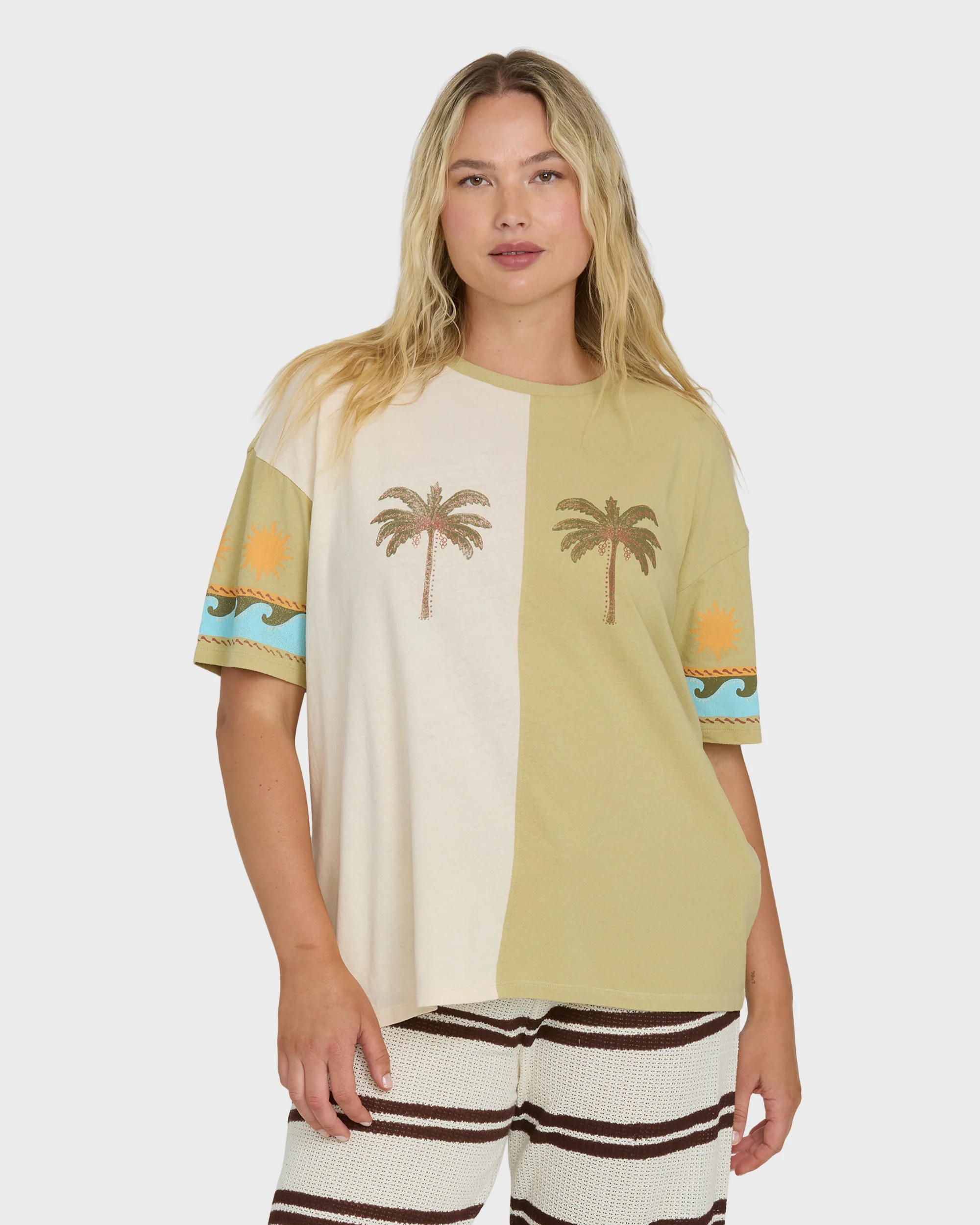Split Palm Short Sleeve T-Shirt - White Cap - Image 3