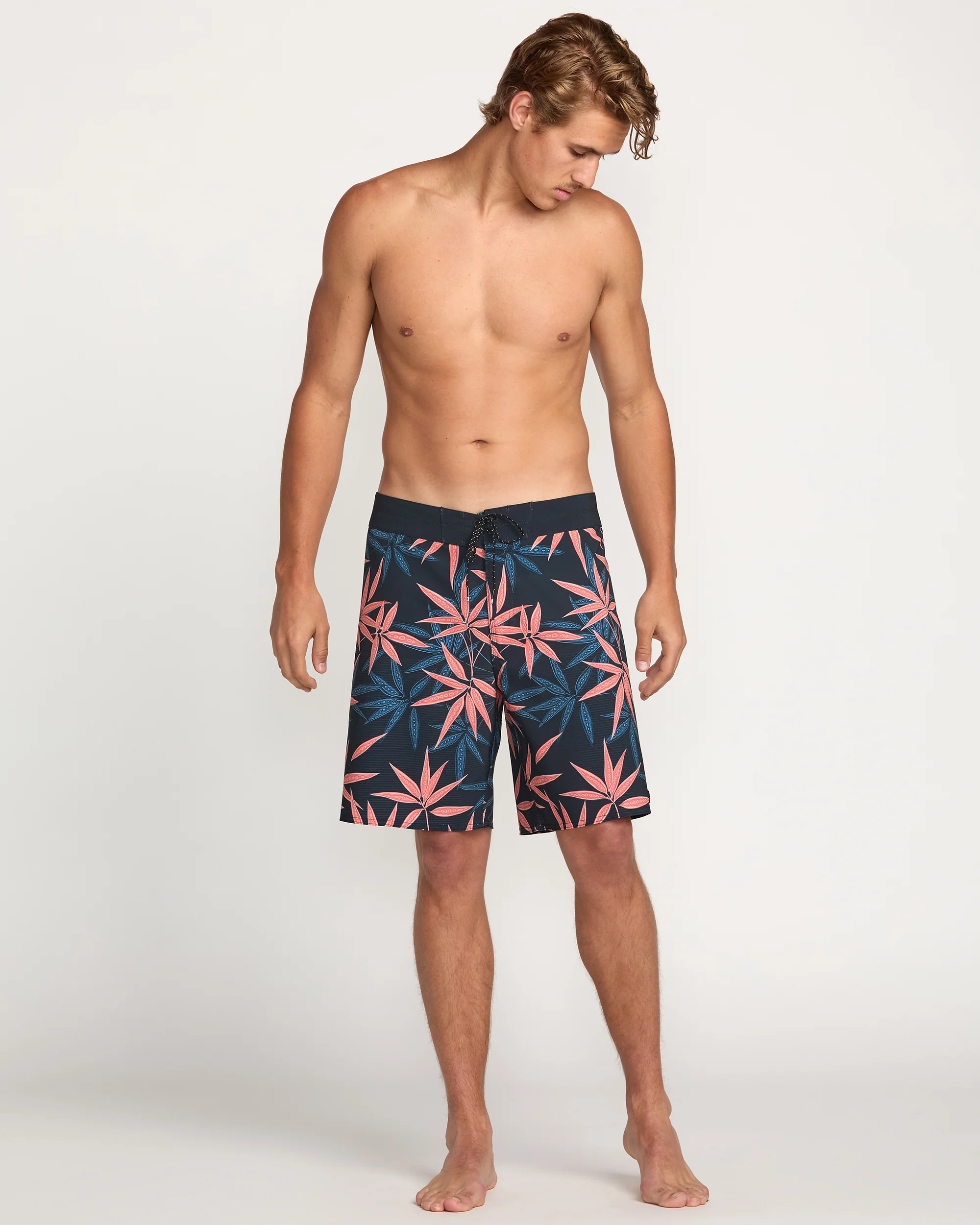 Sundays Airlite 19" Boardshorts - Deep Blue - Image 6
