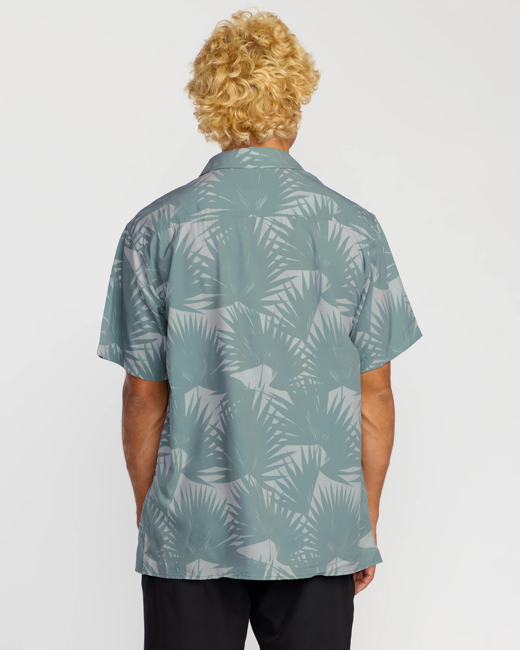 Surftrek Perf Short Sleeve Shirt - Sea Blue - Image 5
