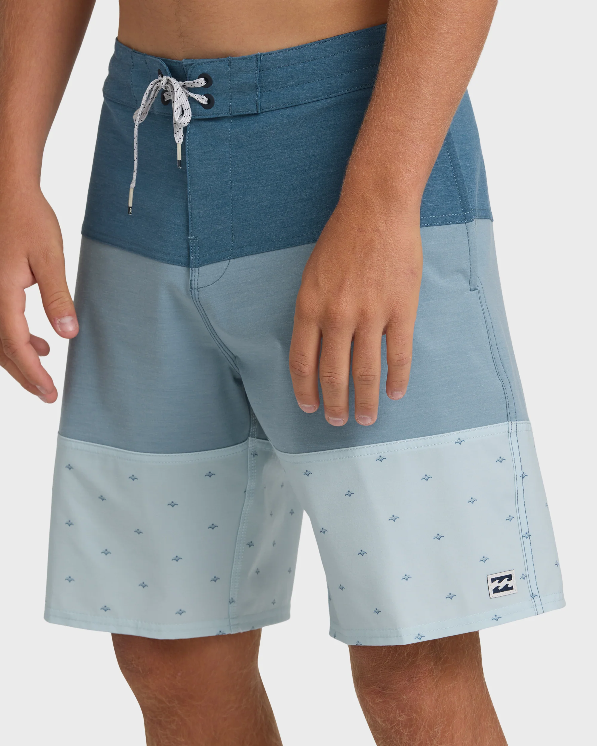 Tribong Lo Tide 19" Boardshorts - Blue Fog Multi - Blue Fog - Image 5