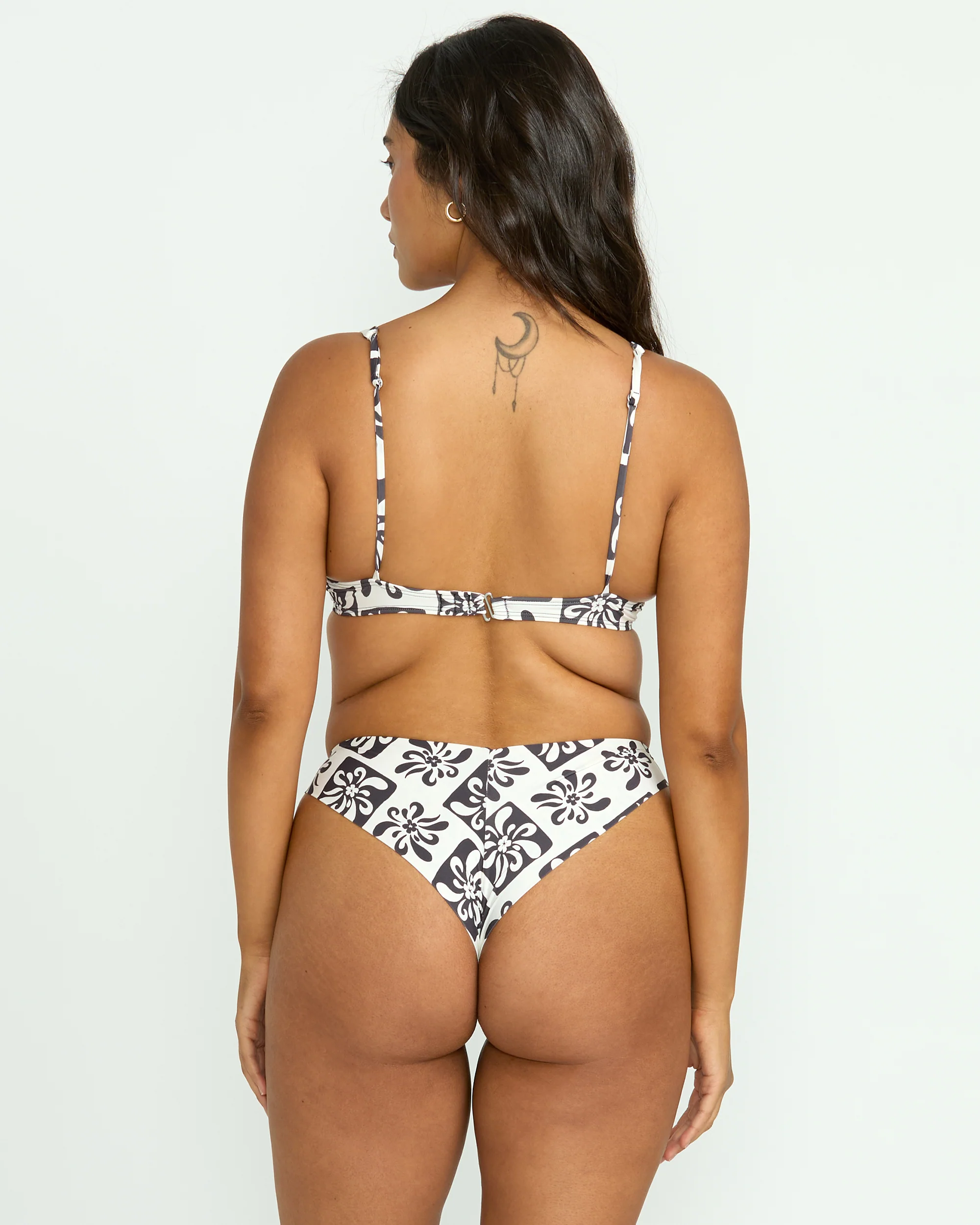 Ur A Legend Marina Underwire Bikini Top - Black Sands - Image 2